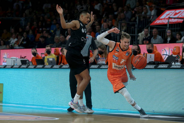 很可能前往 很可能前往