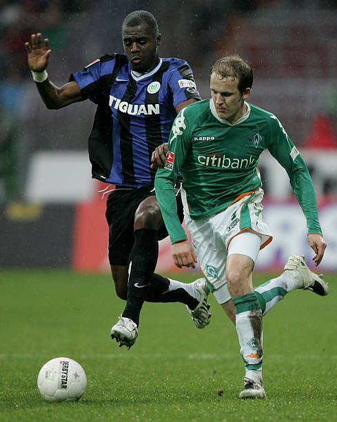 同样令人振 同样令人振