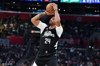 伤病问题突 伤病问题突